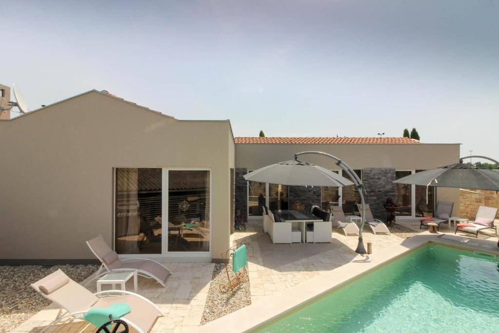 Ferienhaus mit Privatpool für 6 Personen ca 130 qm in Kanfanar, Istrien Binnenland von Istrien, Kanfanar