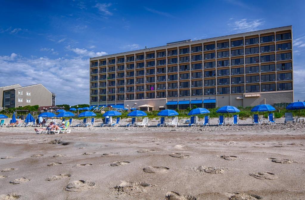 The Inn at Pine Knoll Shores Oceanfront photo
