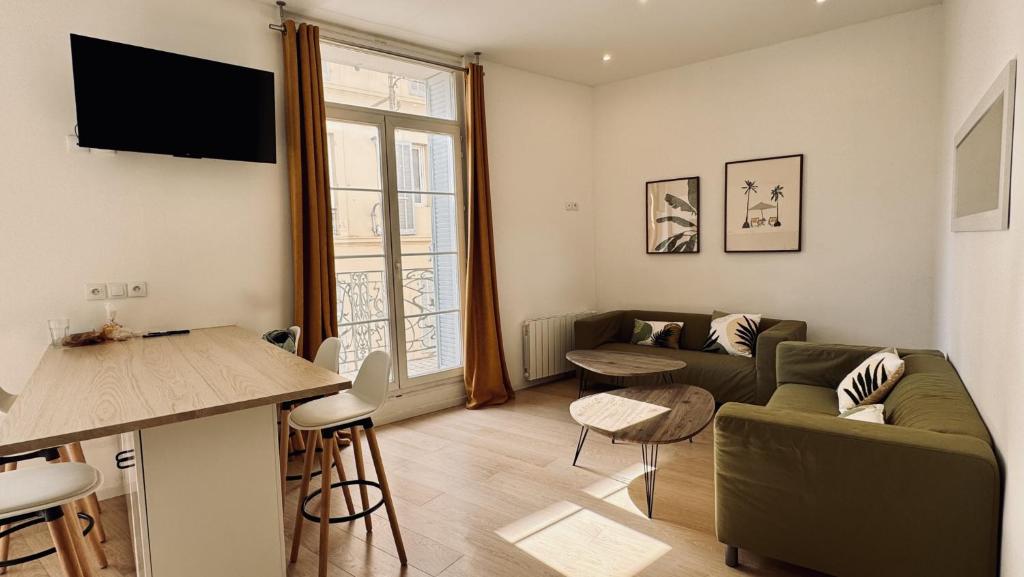 Proche Mayol - 4 chambres - Balcon - 4
