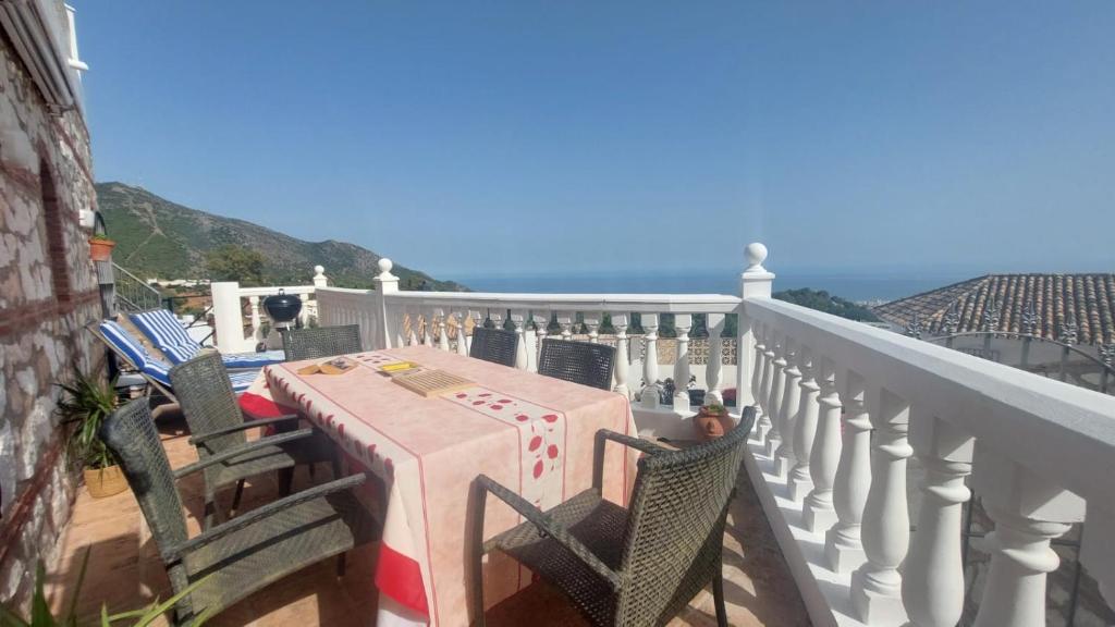 Apartment in the centre of Mijas Pueblo with stunning views - 4