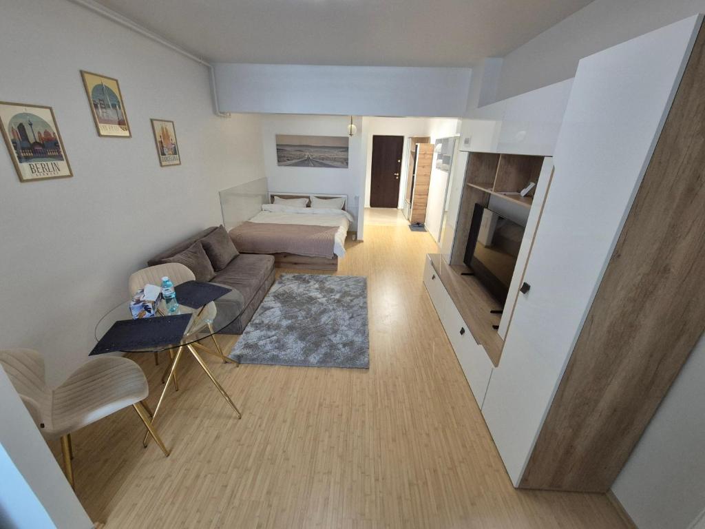 ZenCozy Studio, Bukurešť