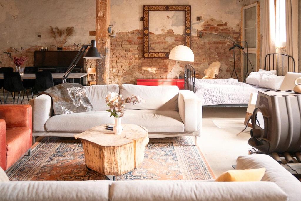 FarmhouseLoft mit Whirlpool & Kamin, Gumtow