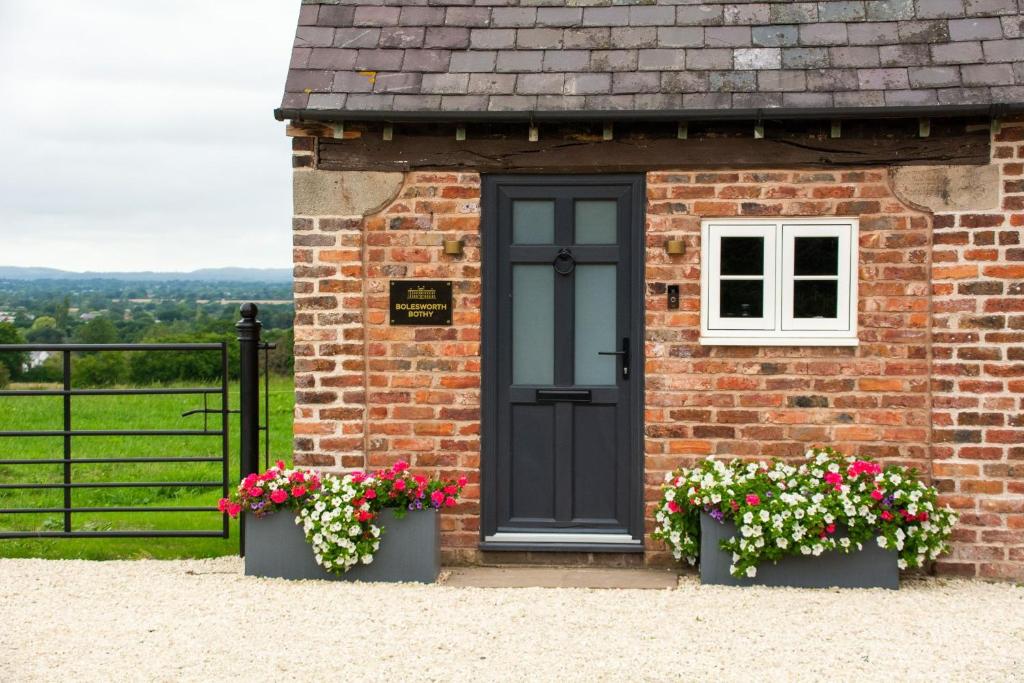 Bolesworth Bothy, Tattenhall