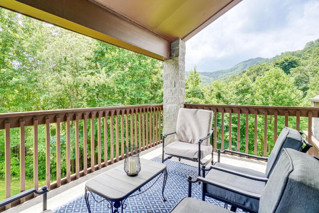 Ski, Hike and Explore Mtn-View Haven in Gatlinburg!, Gatlinburg