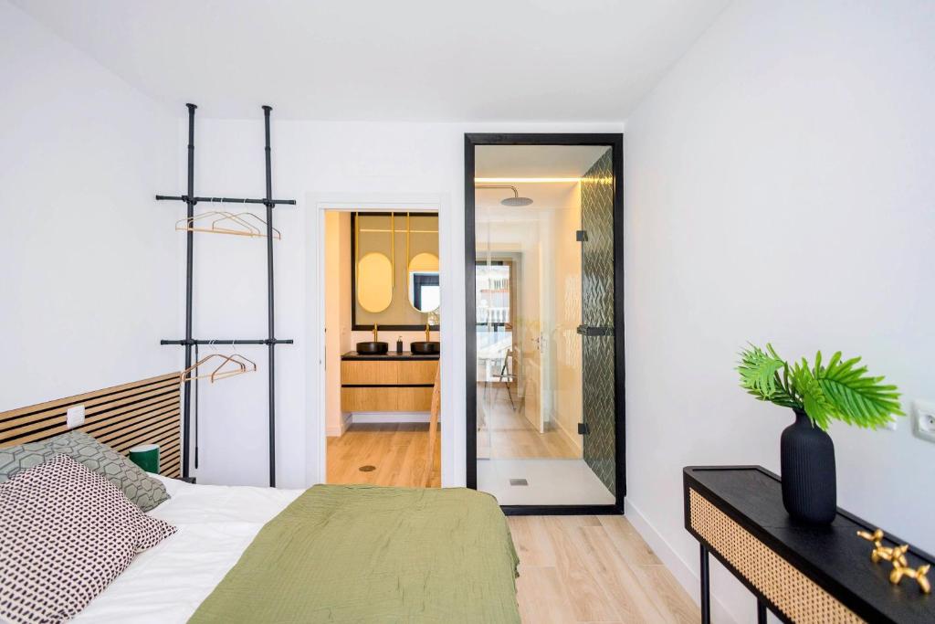 3BR Portview Luxury Penthouse & Terrace - 3
