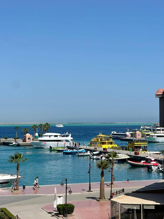 Apartment in front of the marina with an amazing view, Hurghada