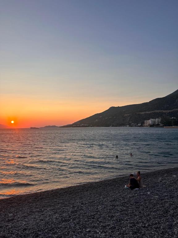 Zeppelin apartment, Loutraki
