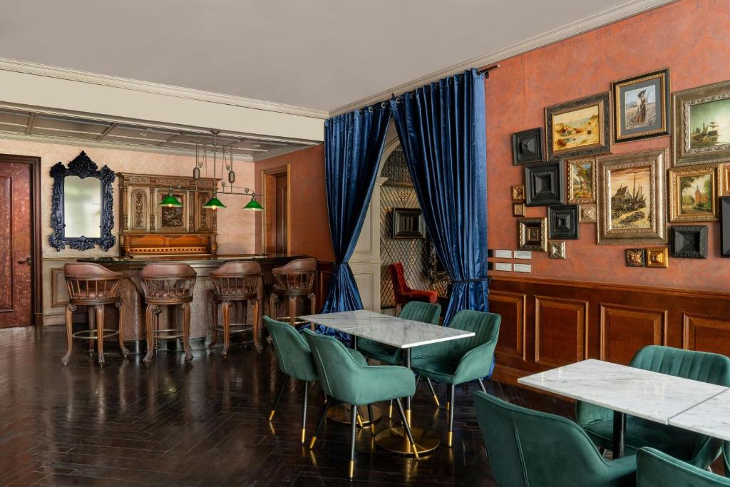 Bar/lounge