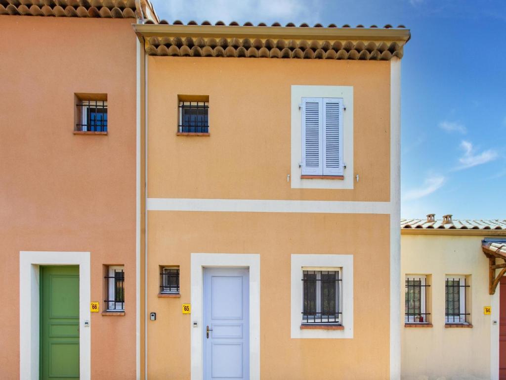 Holiday Home in Arles with Pool & Terrace - 1