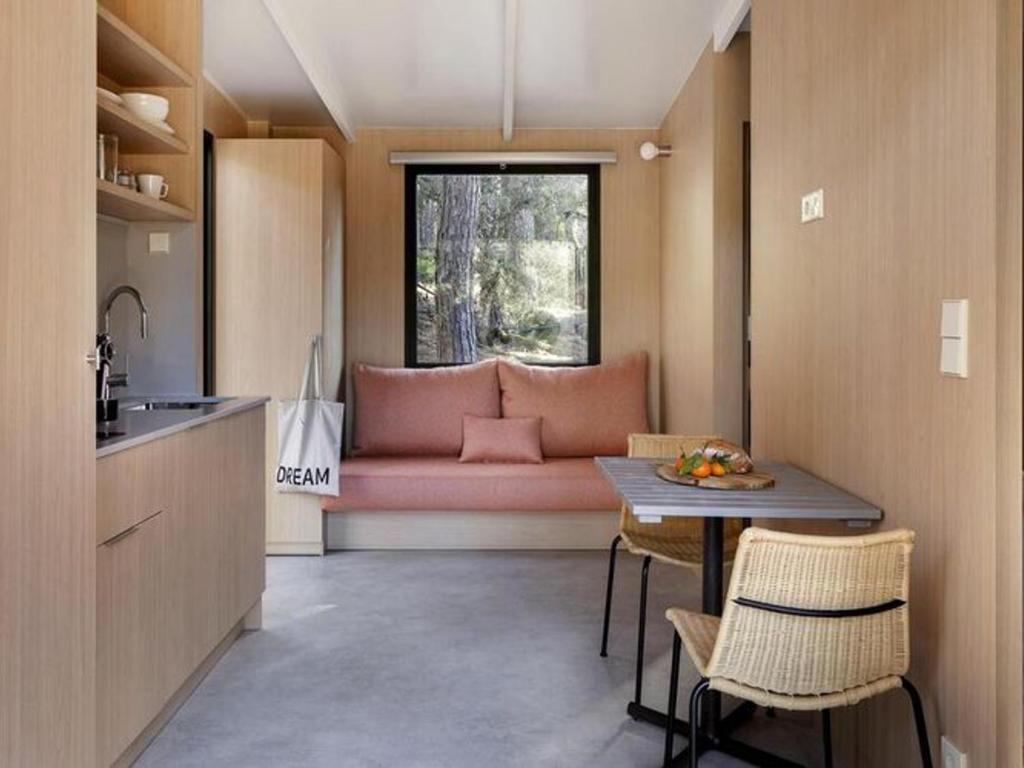 Mobil home avec terrasse à San Sebastián - API-1-52-463 - 2