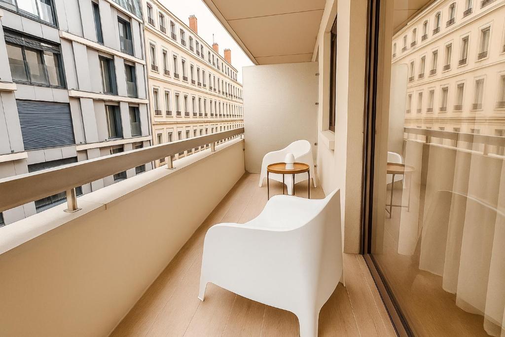 Blossom Suite-Hyper centre Jacuzzi Balcon clim - 5
