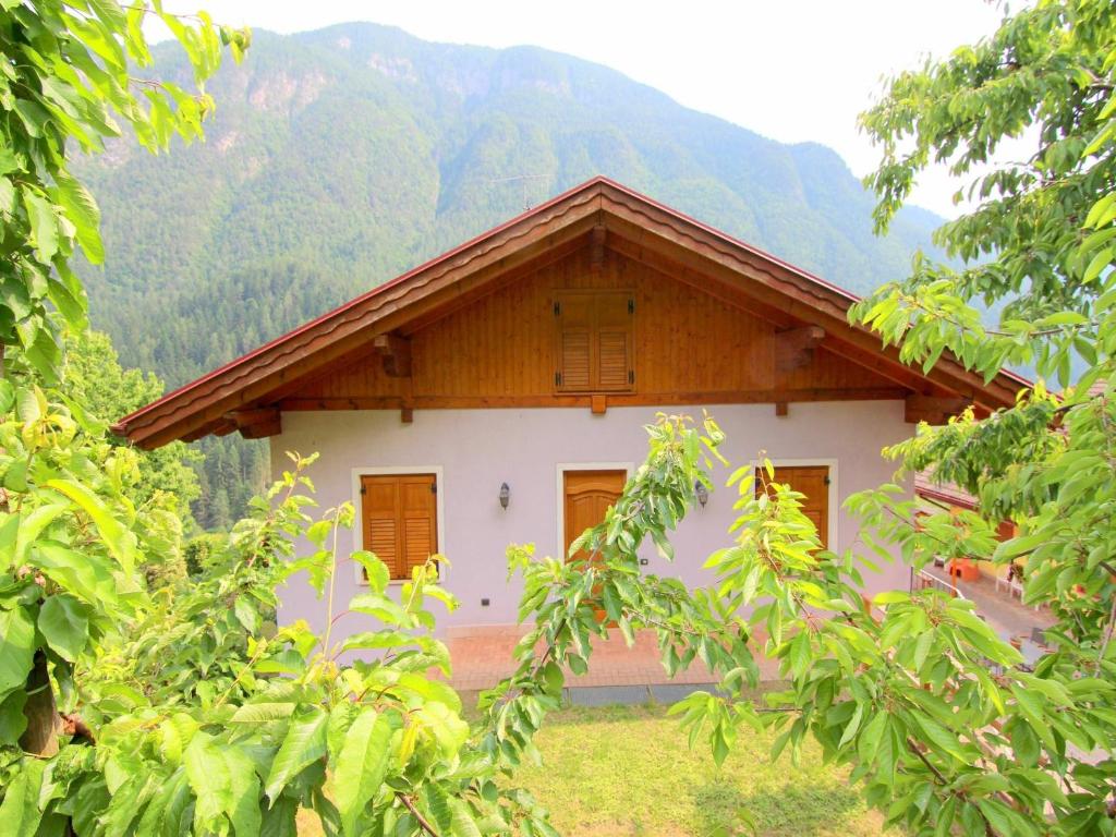 Holiday Home in Caldes near Ski Lift - 2