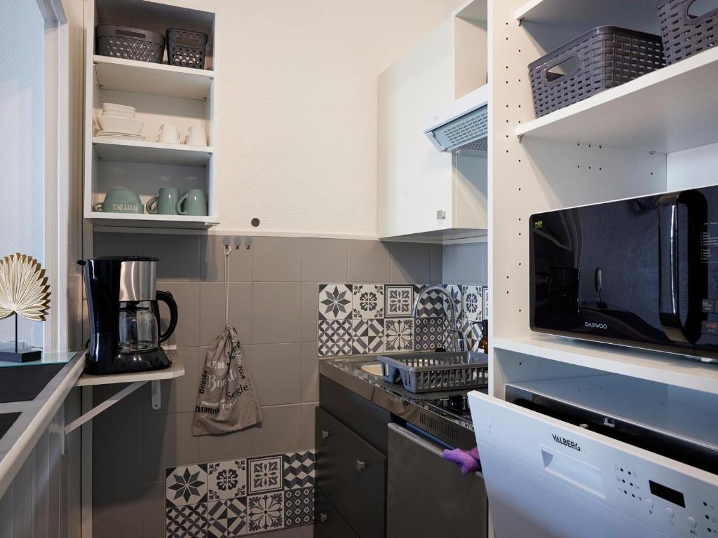 Charmant studio rénové en centre-ville, balcon, animaux acceptés, Wifi - FR-1-555-118 - 5