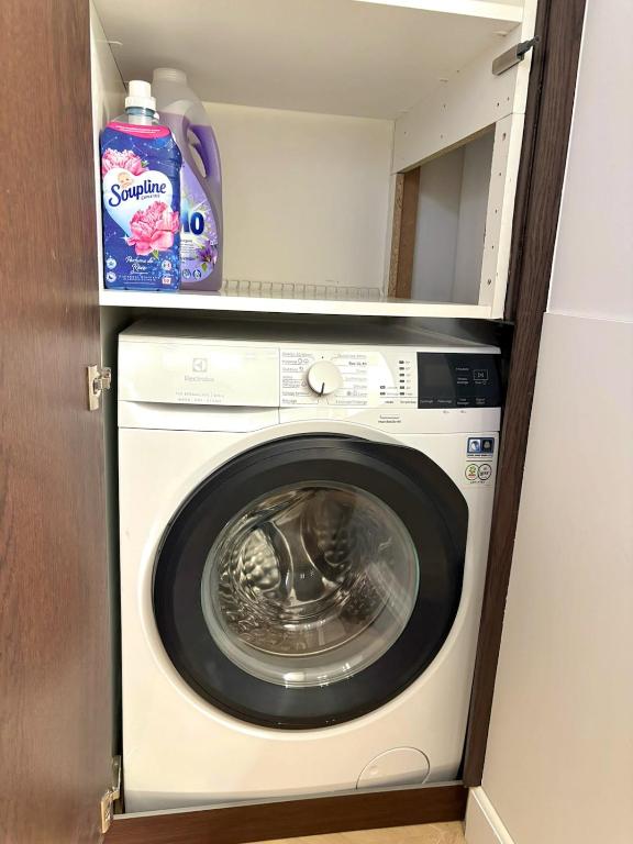 Elegant 1BR Monthly Rental near Place Vendôme - 5