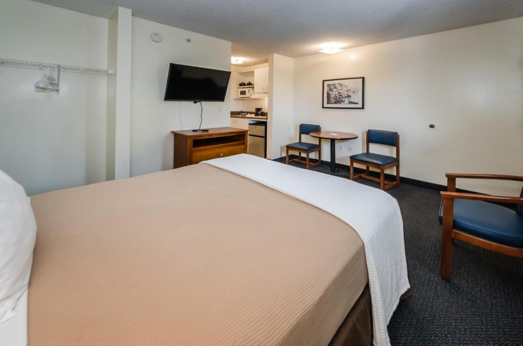 Extended Stay Hotel Clearwater photo