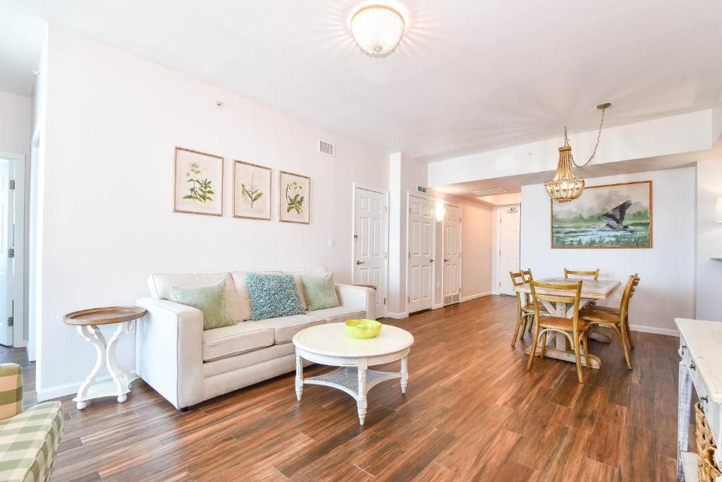 The Palms Of Destin 21215, Destin