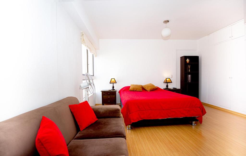 Comfortable, Fully Equipped & Well Located San Isidro - 3