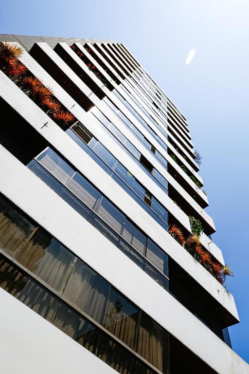 Comfortable, Fully Equipped & Well Located San Isidro - 2