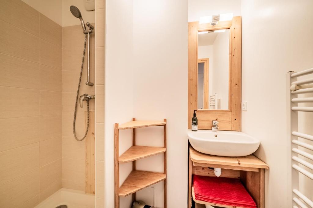 FLORIMONT 8: joli 2 chambres proche centre au calme - 3