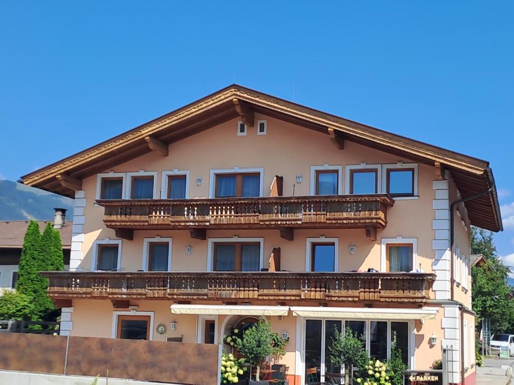 Apart Andrea, Uderns