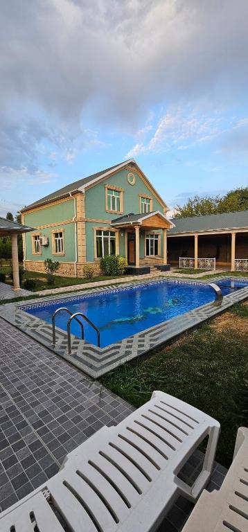 Lush Paradise, Gabala