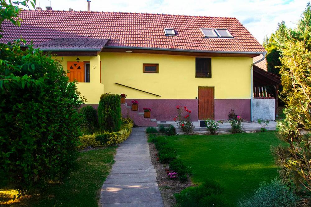 Na Chaloupce, Kladky