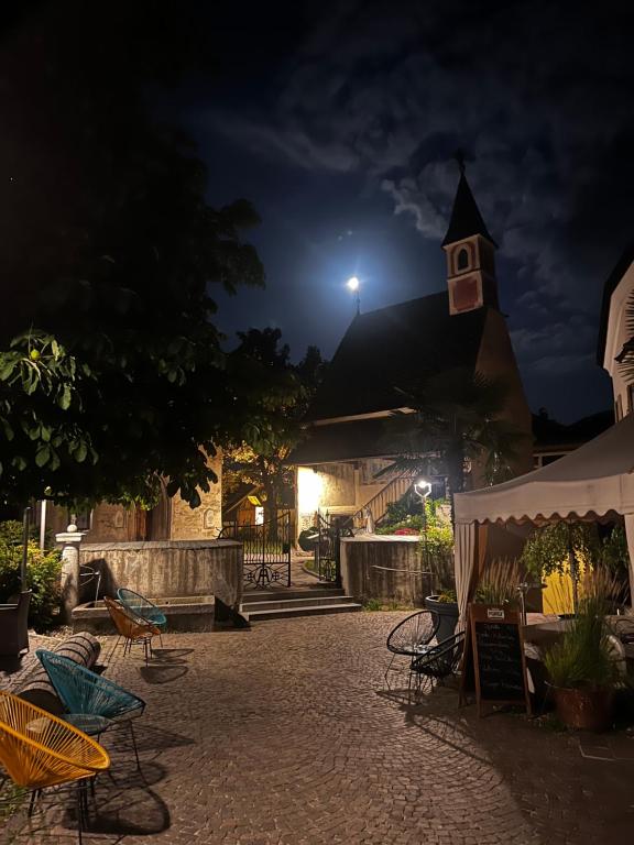 Hotel Weisse Lilie - B&B - 2