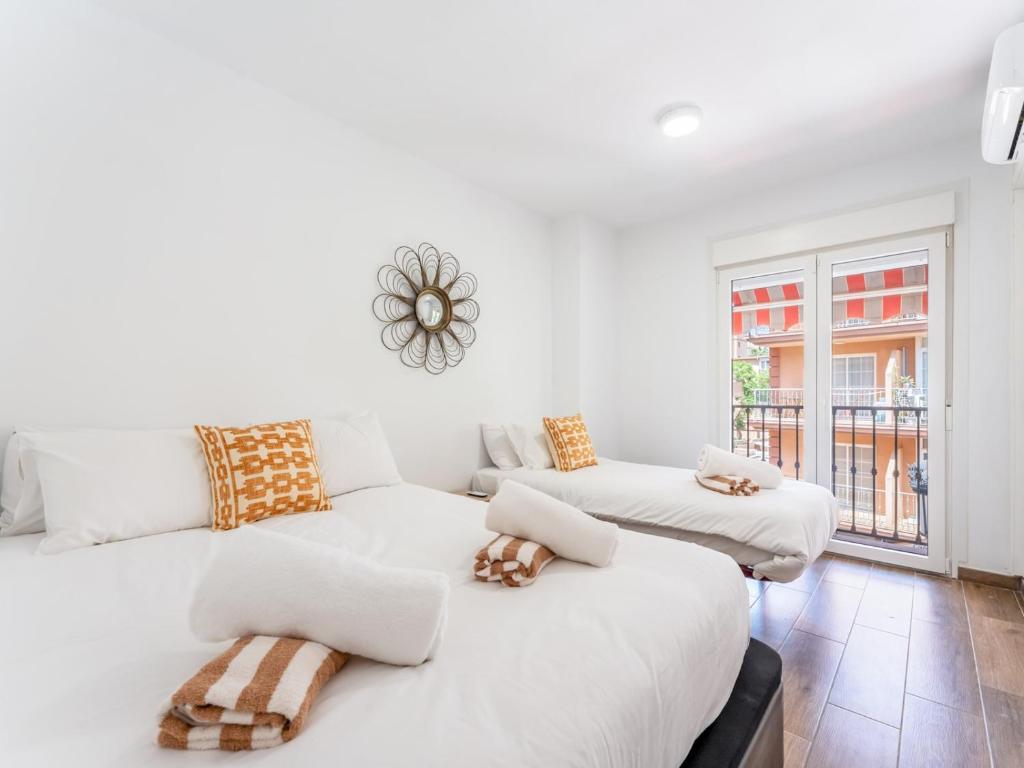 2-Bed in Heart of Los Boliches Pass the Keys - 5