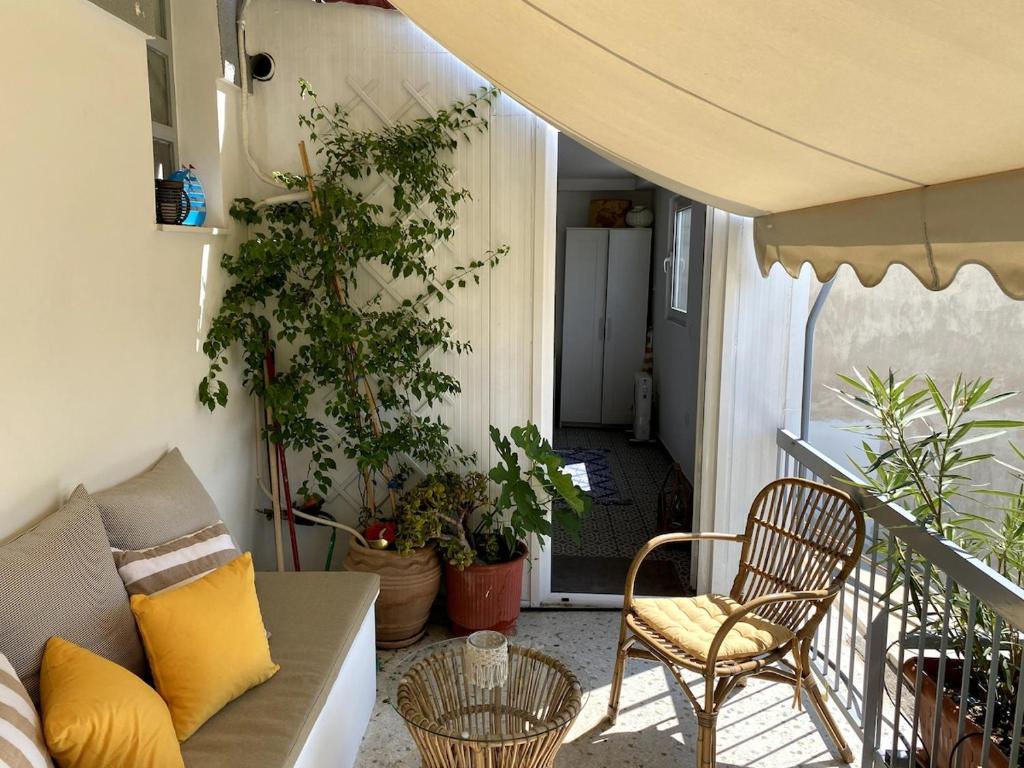 Bright, central, comfortable, Athen