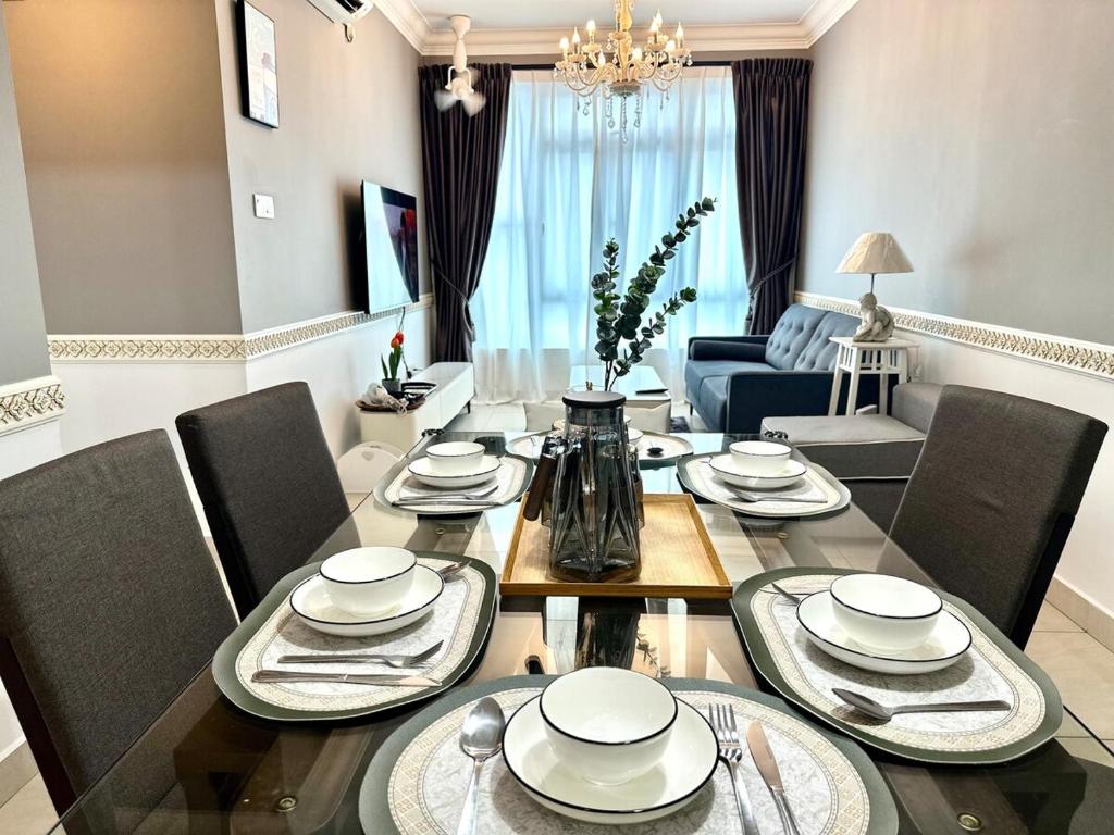 Golden Sand Couple Suites | 1B1B