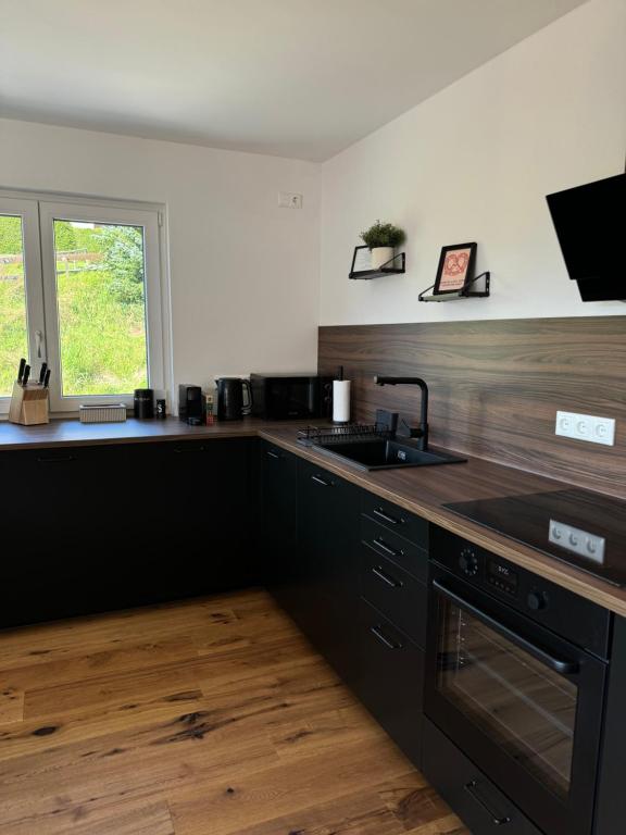 Neubau, Bergpanorama, gute Lage, Tiefgarage - 4