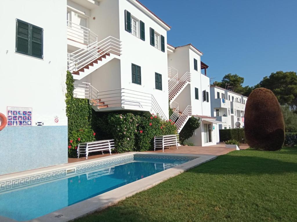 Apartamentos Piscis, Cala Blanca