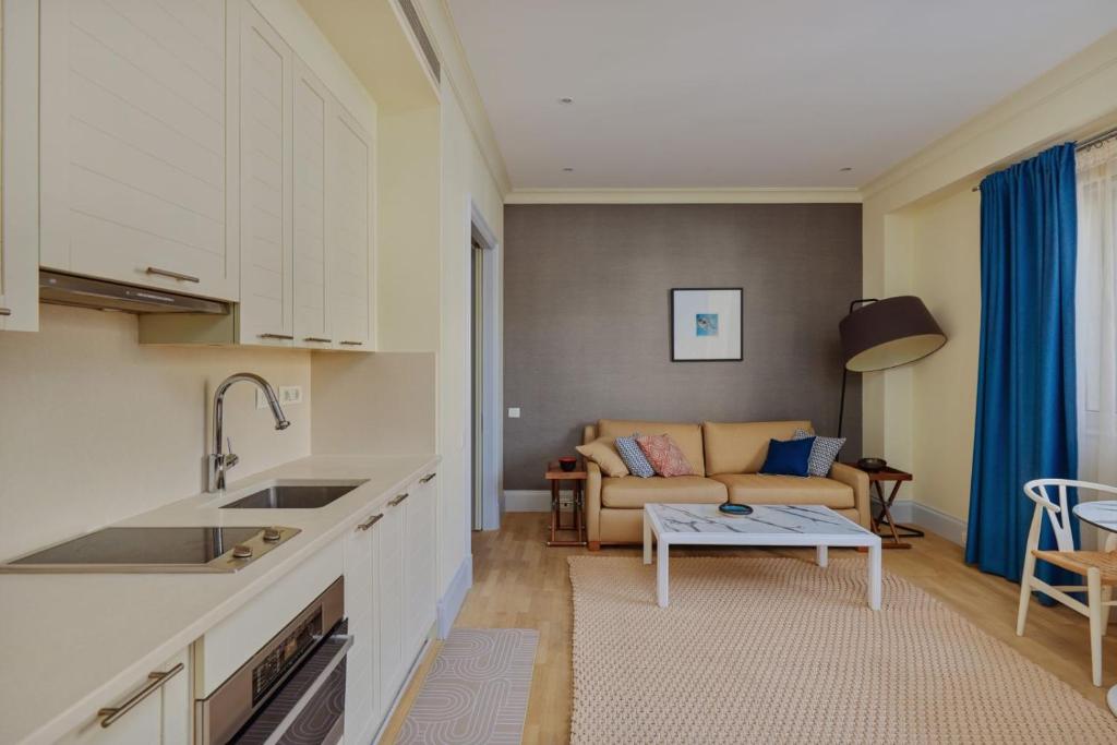 Porto Montenegro One Bedroom Appartmant - 2
