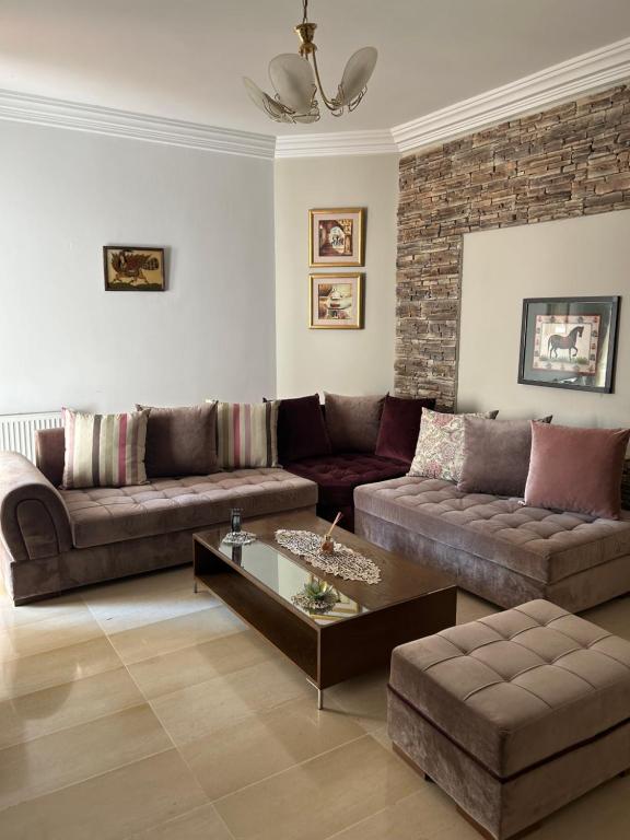 Business & loisirs, La Soukra