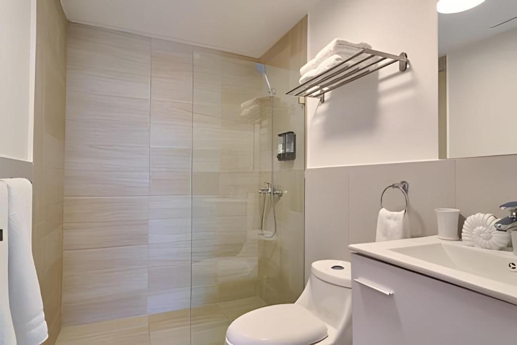 Feel Caribbean Breeze 1bdrm Apt.2min walking beach, Juan Dolio