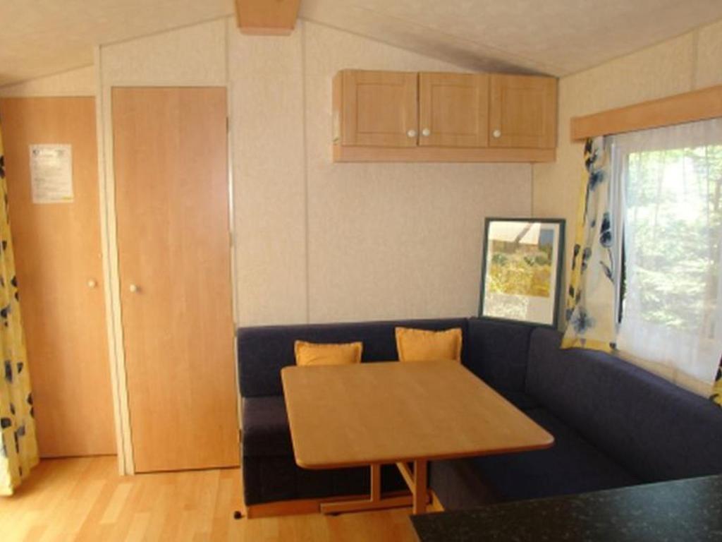 Mobil-home 6 pers avec terrasse à Bormes-les-Mimosas - API-1-52-361 - 2