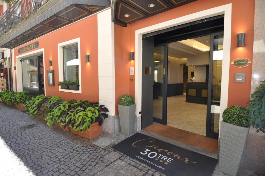 Cavour 30TRE - Hotel Moderno, Stresa