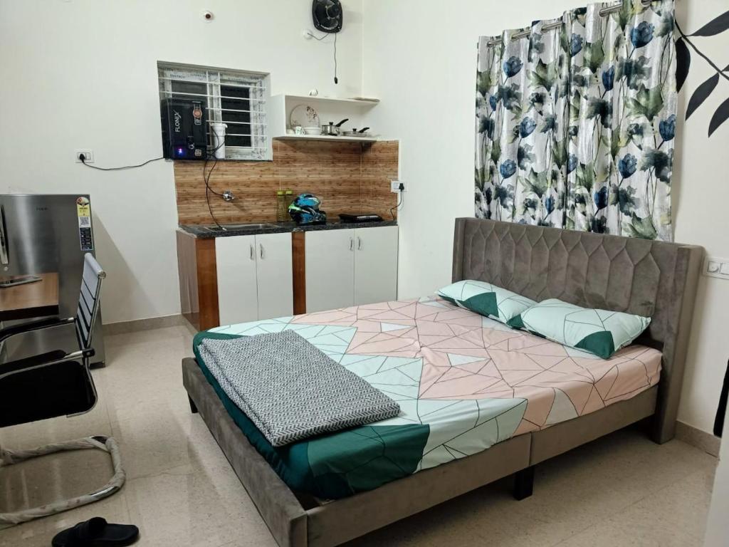 Private 1RK Studio WiFi Self Check-in, Hajdarábád