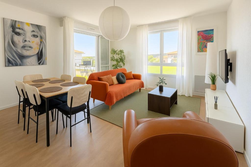 Grand appart lumineux - 6 pers, wifi, parking, check-in facile, proche commodités & métro 5min - 2