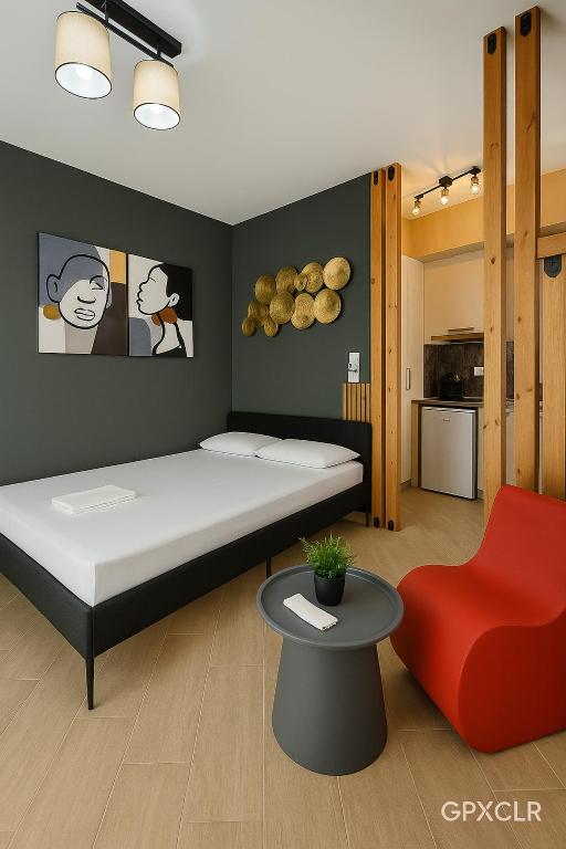 Gpxclr MicroLuxeSuite, Larisa