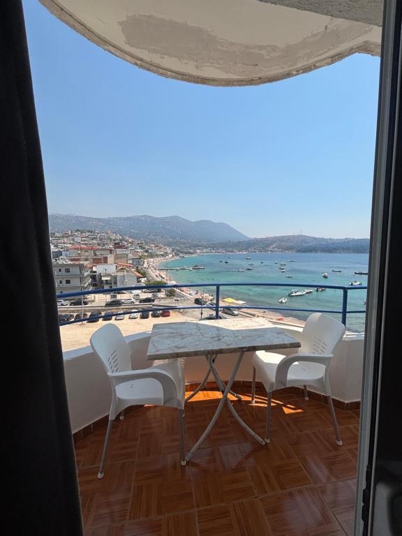 Coastal Bliss Apartment, Himarë