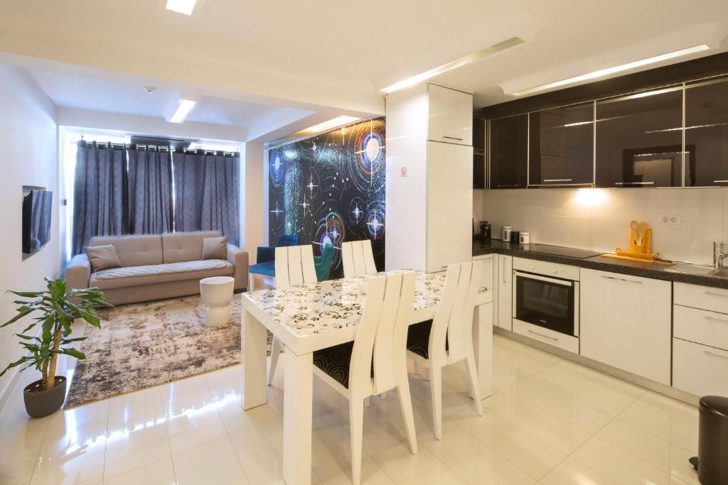 Torch Apartments - 5