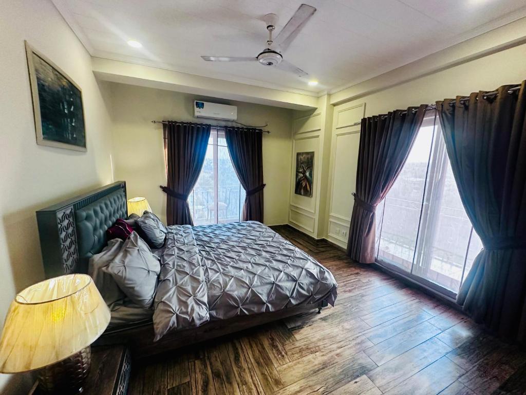 Noir Escape, Rávalpindí