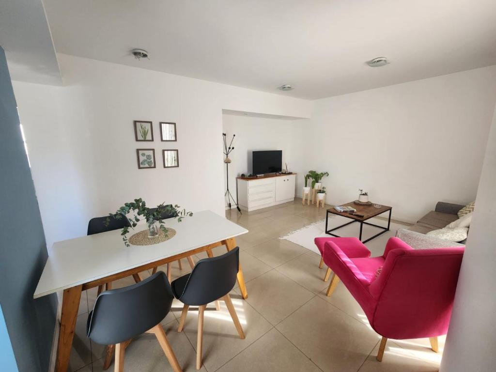 Departamento 2 ambientes zona Güemes con cochera - 3