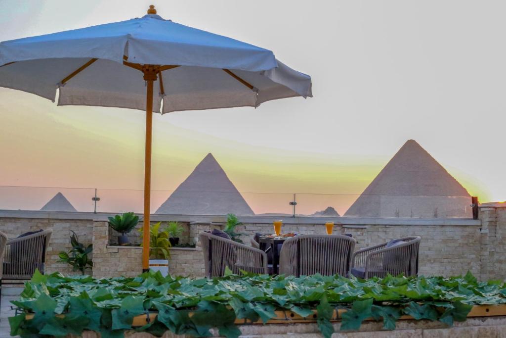 Point Pyramids View, Káhira