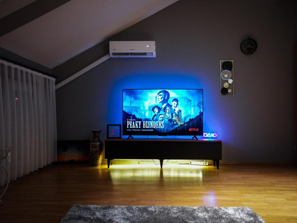 Apartment 44, Priština