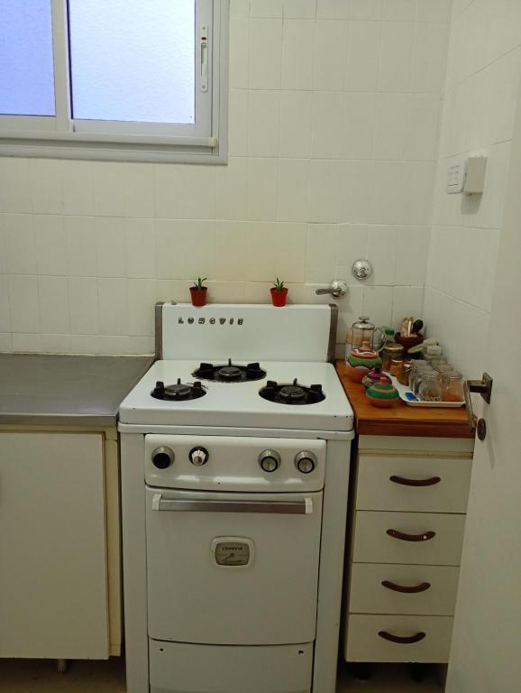 Departamento dos ambientes en Flores - 2