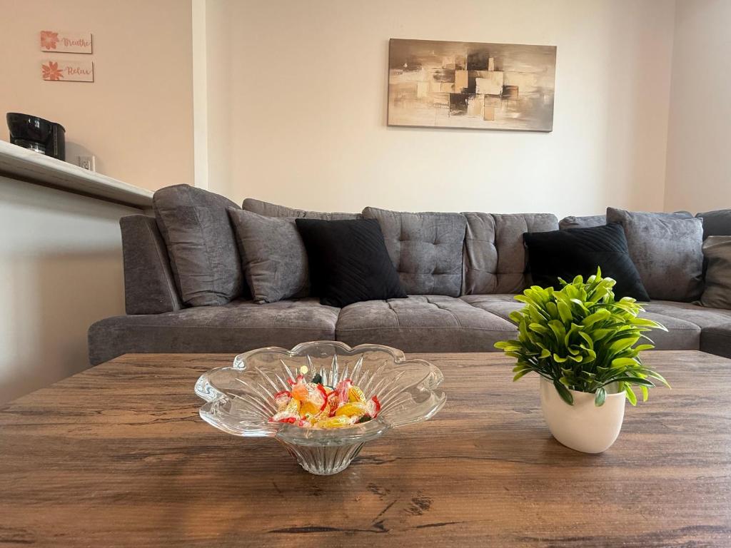 Upscale Niagara Falls Getaway - BRAND NEW, Niagara Falls