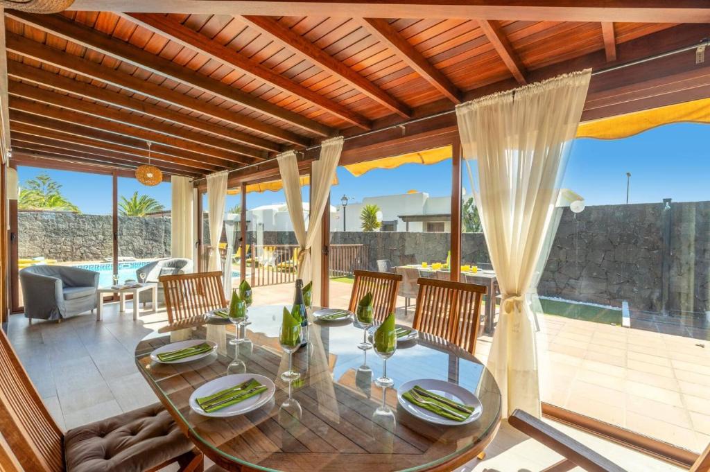 Villa Alhambra by Villa Plus - 4