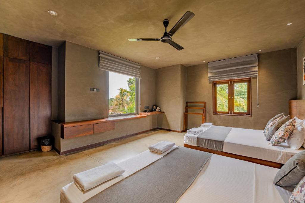 West nest Bohemian, Negombo